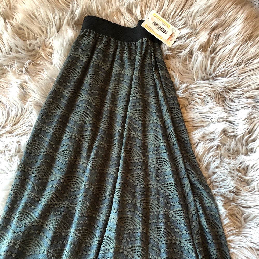 Lularoe Lola skirt size medium